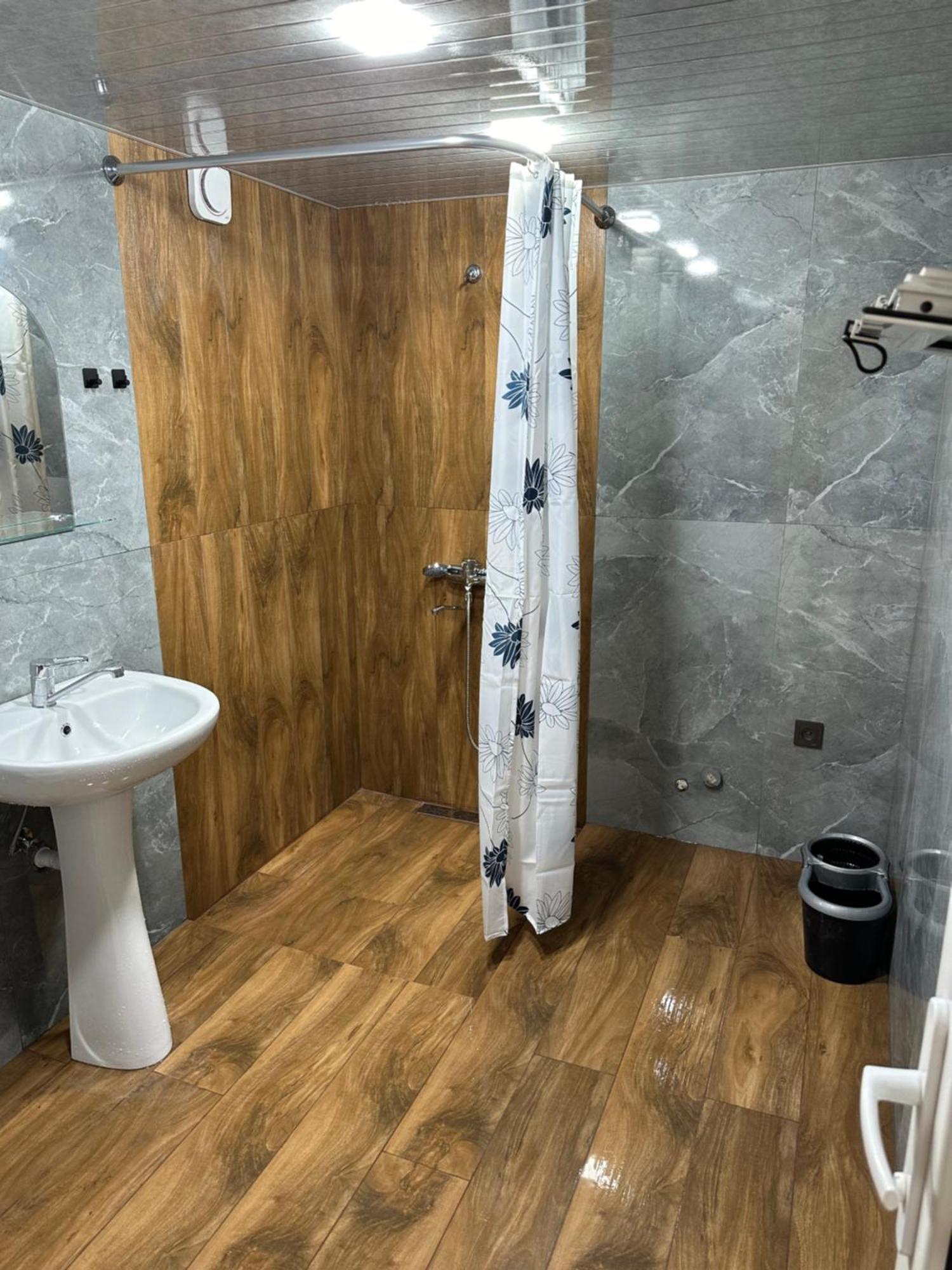 Apartment Zvartnoc House *